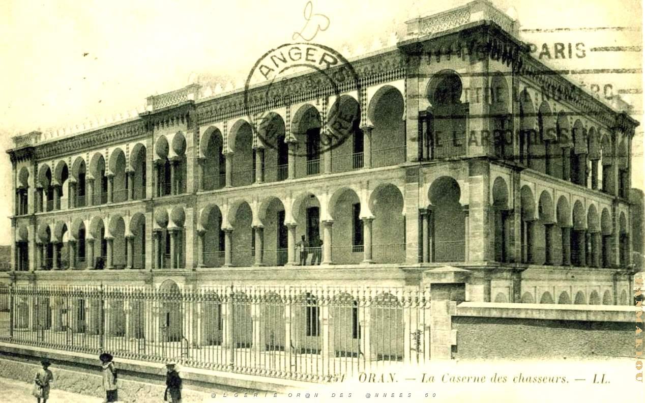 CA de- 006- Casernes des Chasseurs- Bd Andrieux.JPG